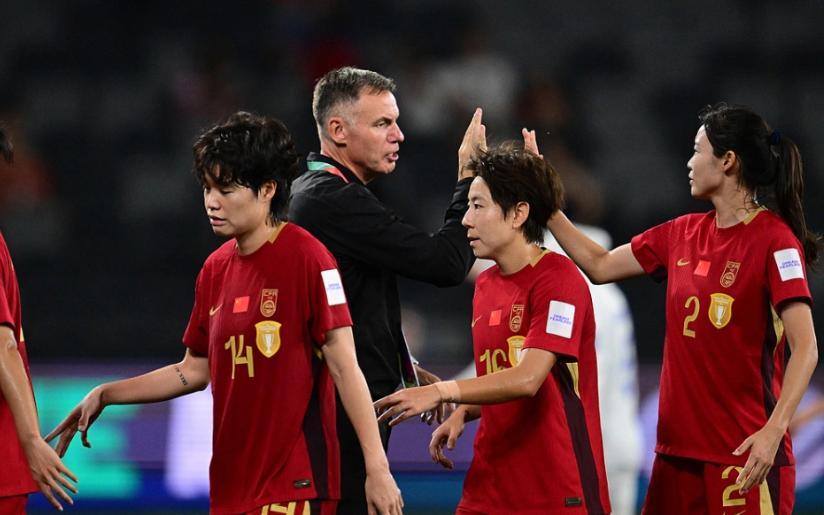 招财猫-率队进世界杯！曝中国女足洋帅仍可能遭解雇，续约门槛曝光引热议