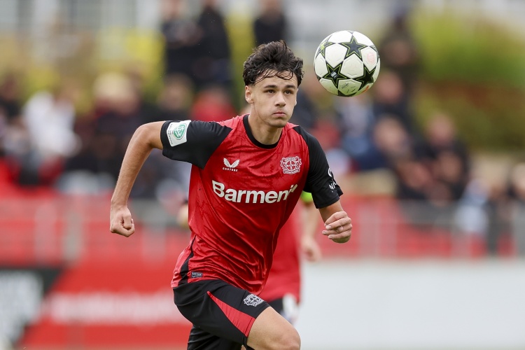 竞彩投注热度-佩杜拉：那不勒斯有意18岁波黑边锋阿拉伊贝戈维奇